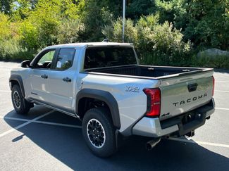 New 2025 Toyota Tacoma TRD Off-Road w/ TRD Off Road Upgrade Package AWD/4WD video 3