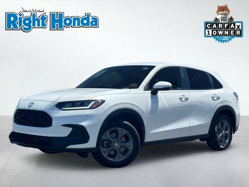 Certified 2026 Honda HR-V LX image 1