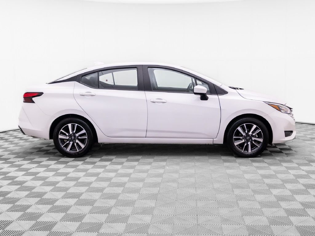 Used 2025 Nissan Versa SV FWD image 8