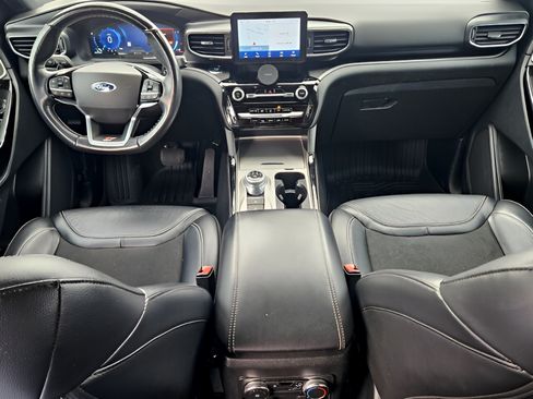 Used 2022 Ford Explorer ST w/ ST Street Pack RWD image 11