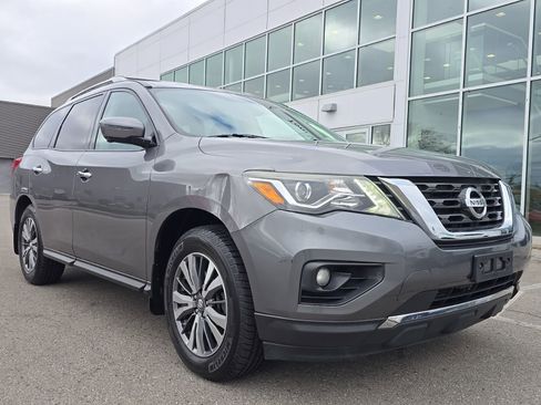 Used 2017 Nissan Pathfinder SL image 30