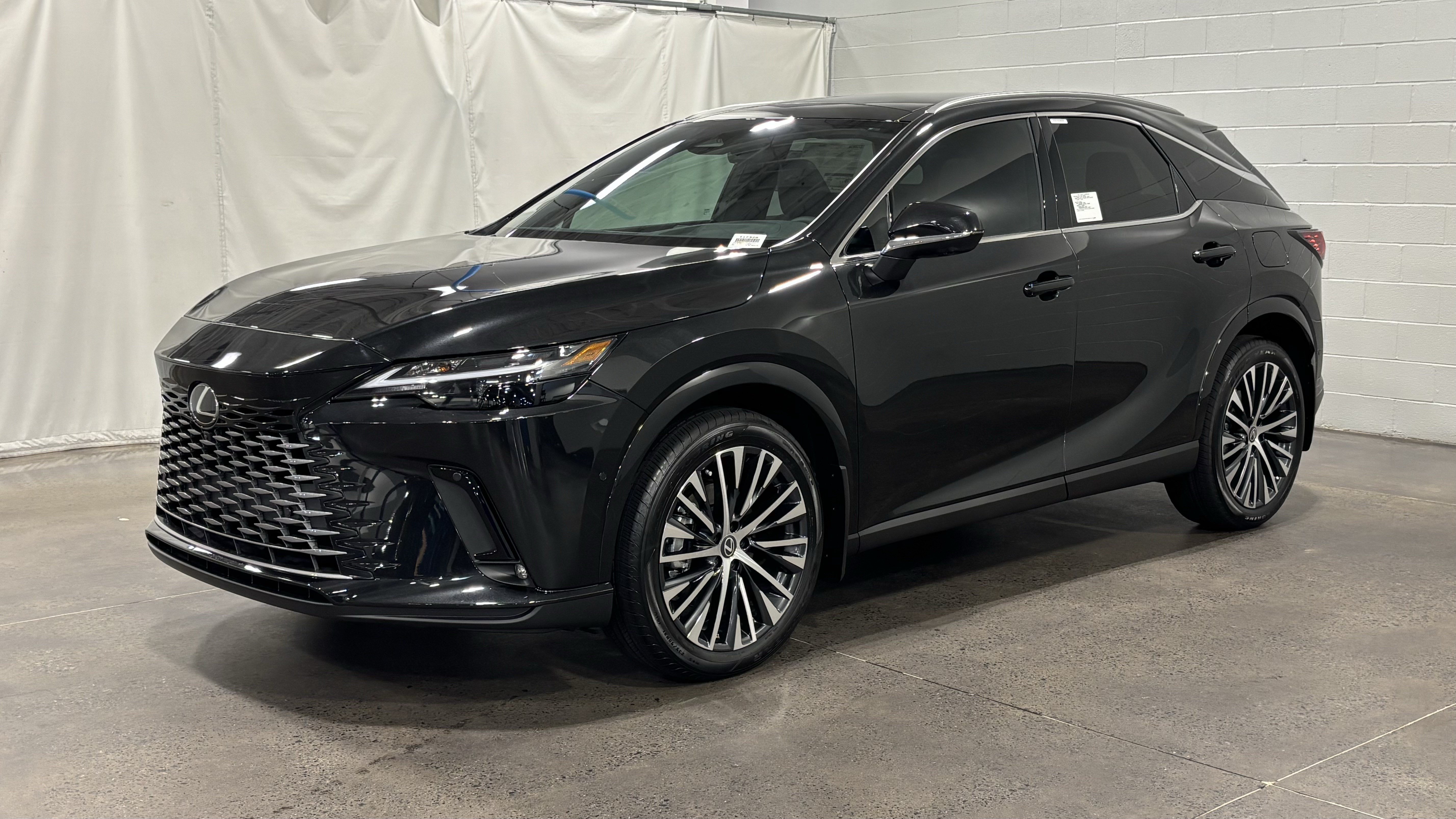 New 2026 Lexus RX 350h AWD/4WD image 3