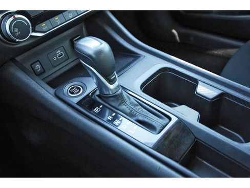 Used 2025 Nissan Sentra S image 28