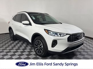 Used 2025 Ford Escape SE FWD video 1