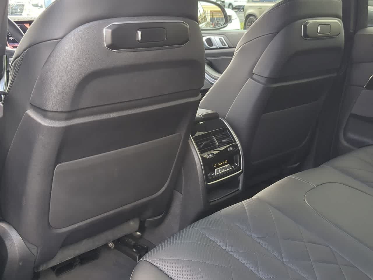 Used 2024 BMW X5 xDrive50e AWD/4WD image 18