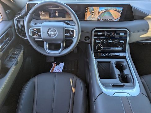 New 2026 Nissan Armada SL image 9