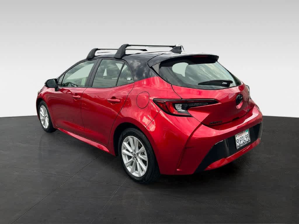 Used 2025 Toyota Corolla SE w/ SE Package FWD image 4