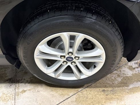 Used 2020 Ford Edge SEL w/ Convenience Package image 26