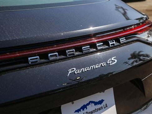 Used 2022 Porsche Panamera 4S image 7