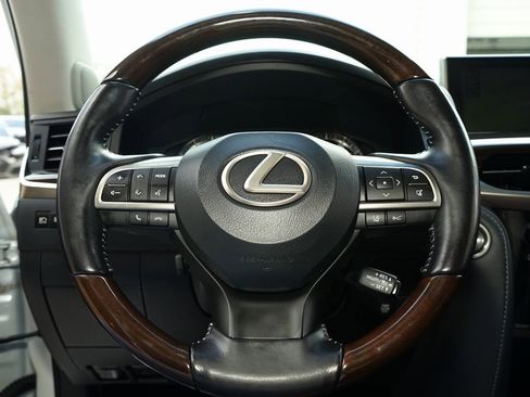 Used 2019 Lexus LX 570 570 image 12