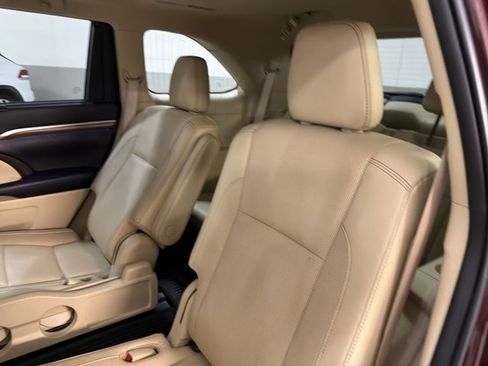 Used 2019 Toyota Highlander Limited AWD/4WD image 21