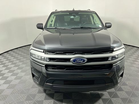Used 2024 Ford Expedition Max XLT image 8