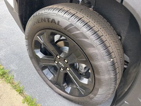 Used 2026 Chevrolet Equinox LT w/ Midnight Edition image 10