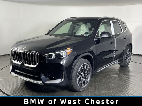 Used 2027 BMW X1 xDrive28i AWD/4WD image 1