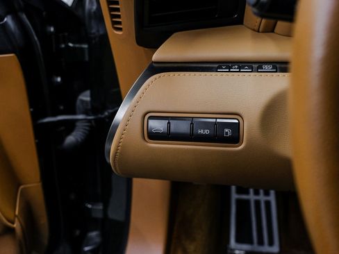 Used 2021 Lexus LC 500 Coupe w/ Performance Package image 35