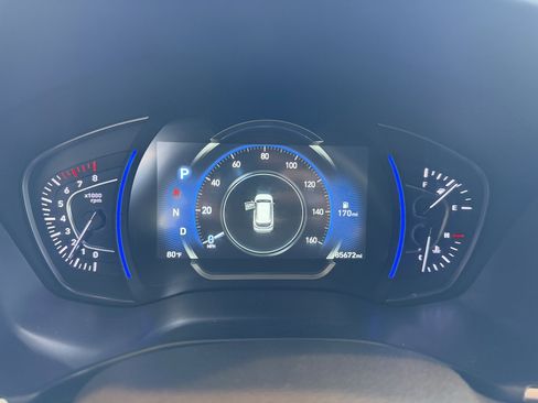 Used 2020 Hyundai Santa Fe SEL image 17