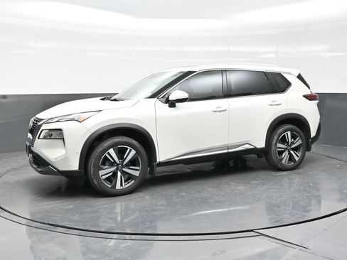 Used 2023 Nissan Rogue SL w/ SL Premium Package AWD/4WD image 3