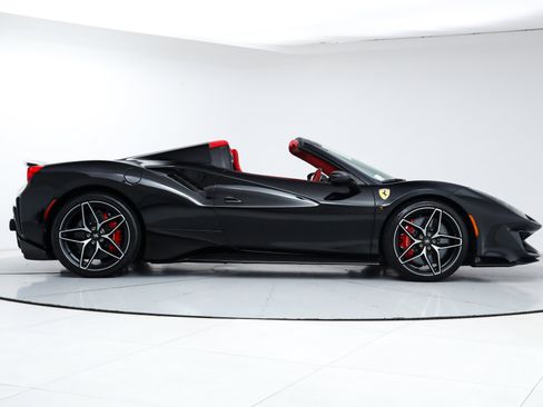 Certified 2020 Ferrari 488 Pista image 10