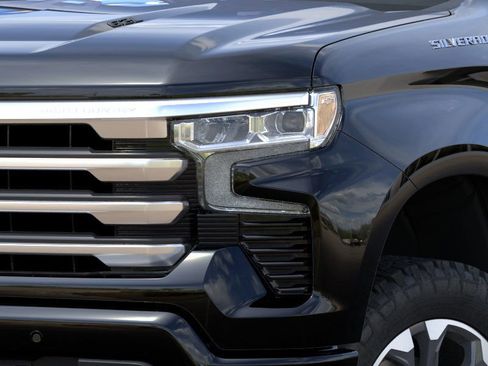 New 2026 Chevrolet Silverado 1500 High Country w/ Technology Package AWD/4WD image 40