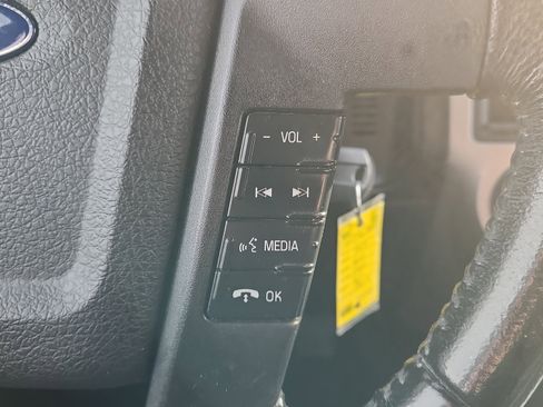 Used 2017 Ford Expedition EL XLT image 11