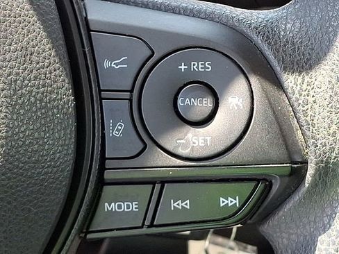 Used 2020 Toyota Corolla LE FWD image 22