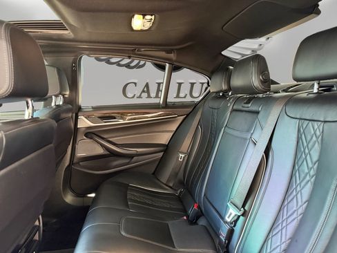 Used 2019 BMW M550i xDrive w/ Dynamic Handling Package AWD/4WD image 13