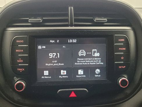 Used 2021 Kia Soul LX image 25