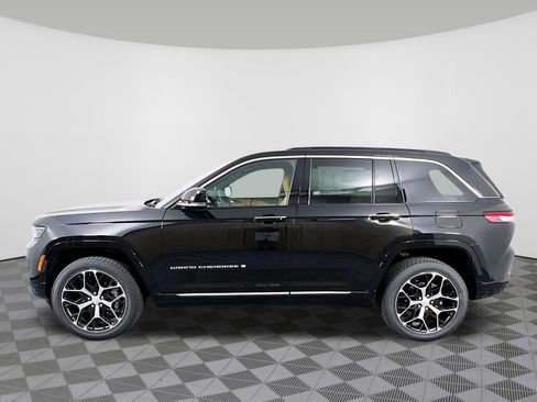 New 2025 Jeep Grand Cherokee Summit image 32