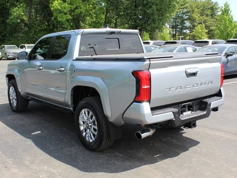 Used 2024 Toyota Tacoma Limited w/ Limited Package (LT) AWD/4WD image 6