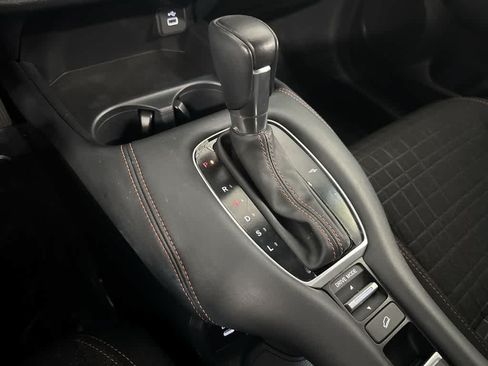 Used 2025 Honda HR-V Sport image 20