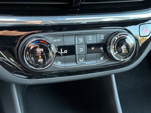 New 2026 Buick Envista Sport Touring w/ Convenience I Package FWD image 20