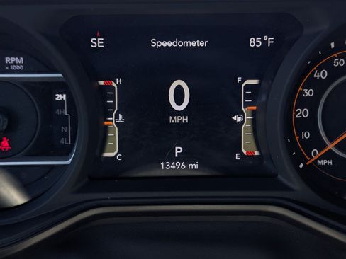 Used 2024 Jeep Wrangler Sport AWD/4WD image 11