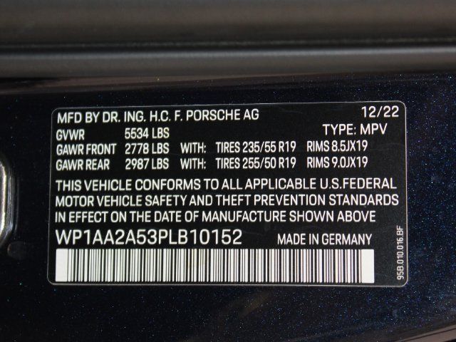 Certified 2023 Porsche Macan AWD/4WD image 30