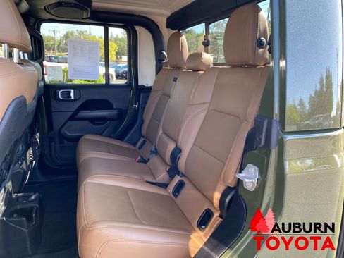 Used 2021 Jeep Gladiator Rubicon w/ Uconnect 4C Nav & Sound Group AWD/4WD image 24