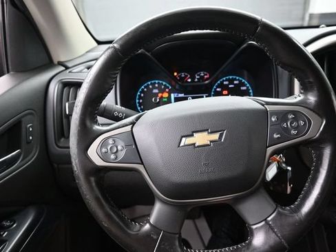 Used 2017 Chevrolet Colorado Z71 RWD image 8