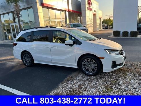 Used 2026 Honda Odyssey Touring image 2