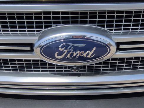 Used 2015 Ford F150 Platinum w/ Equipment Group 701A Luxury RWD image 11