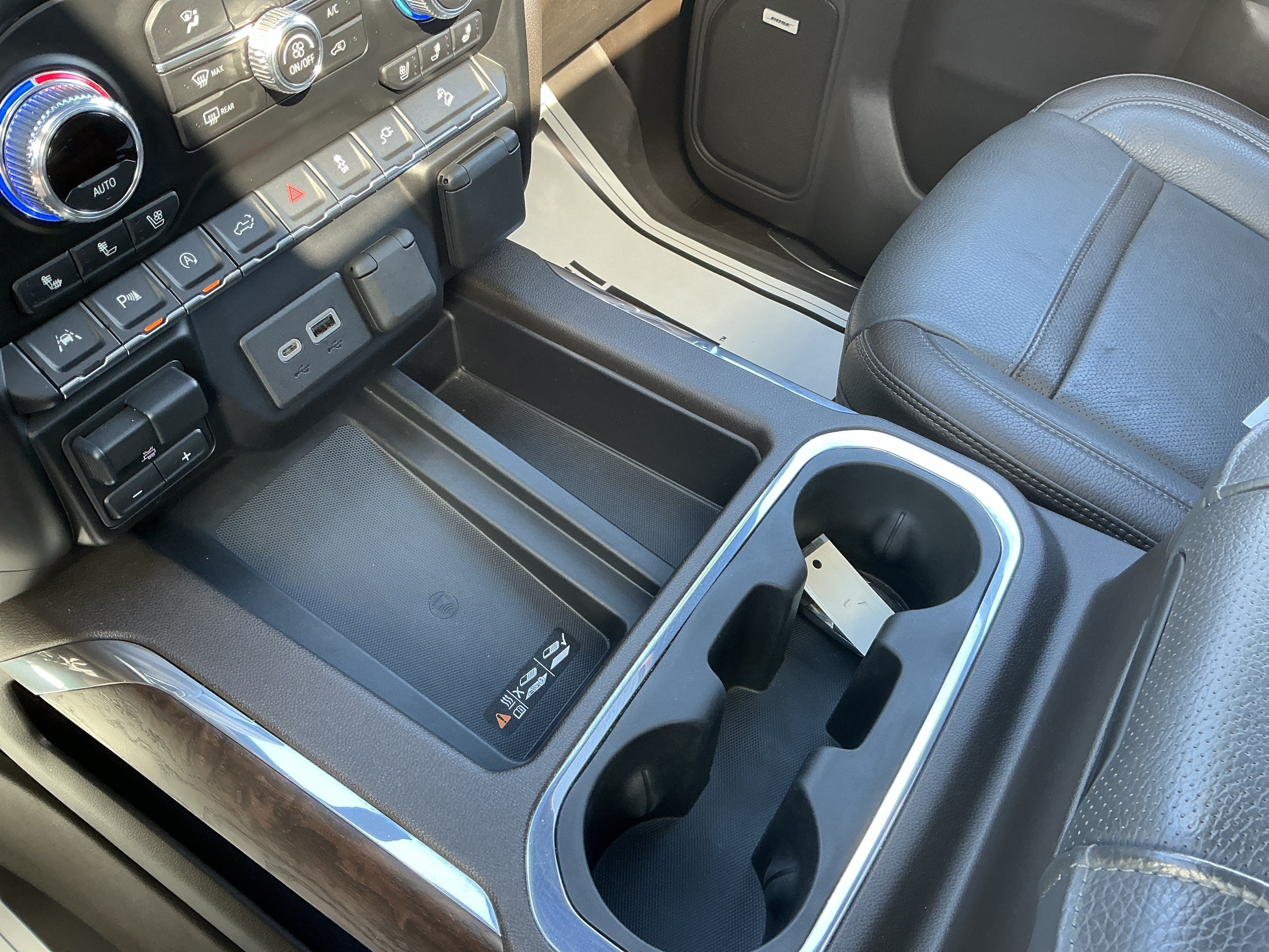Used 2020 GMC Sierra 1500 Denali w/ Technology Package AWD/4WD image 25