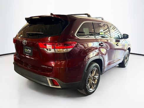 Used 2018 Toyota Highlander Limited Platinum AWD/4WD image 9