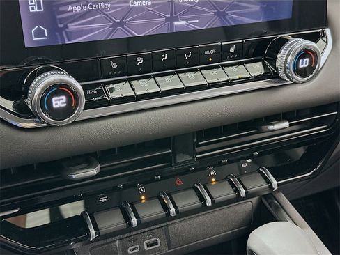 New 2026 GMC Canyon Elevation w/ Convenience Package image 16