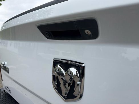 Used 2017 RAM 1500 Big Horn AWD/4WD image 9