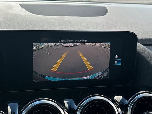 Certified 2022 Mercedes-Benz GLA 250 image 17