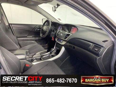 Used 2015 Honda Accord Sport image 30