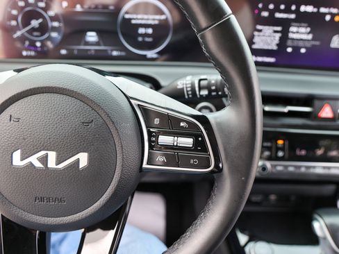 Used 2024 Kia Seltos X-Line image 19