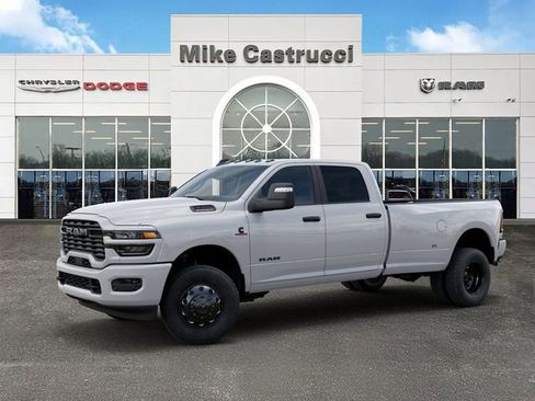 New 2026 RAM 3500 Big Horn AWD/4WD image 3