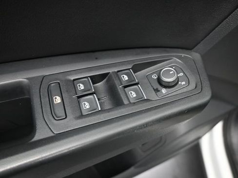 Used 2019 Volkswagen Atlas SEL Premium image 13