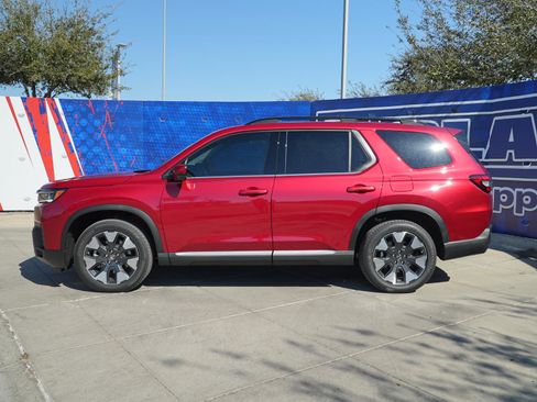 New 2026 Honda Pilot Touring image 10