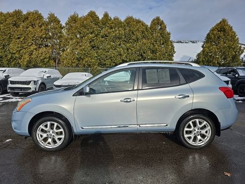 Used 2011 Nissan Rogue SV w/ SL Pkg image 4
