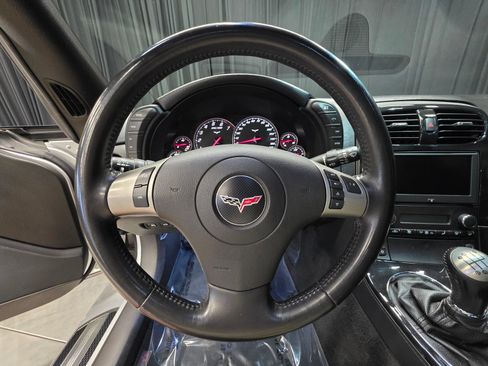 Used 2009 Chevrolet Corvette Coupe w/ Preferred Equipment Group RWD image 22