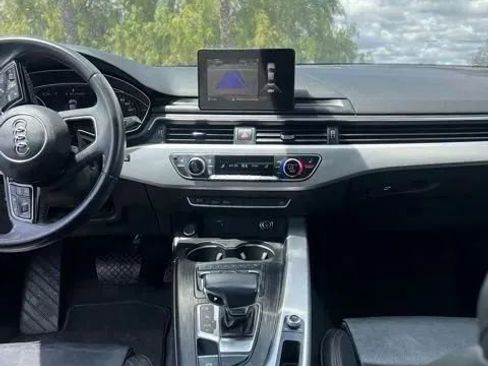 Used 2019 Audi A4 2.0T Premium FWD image 19